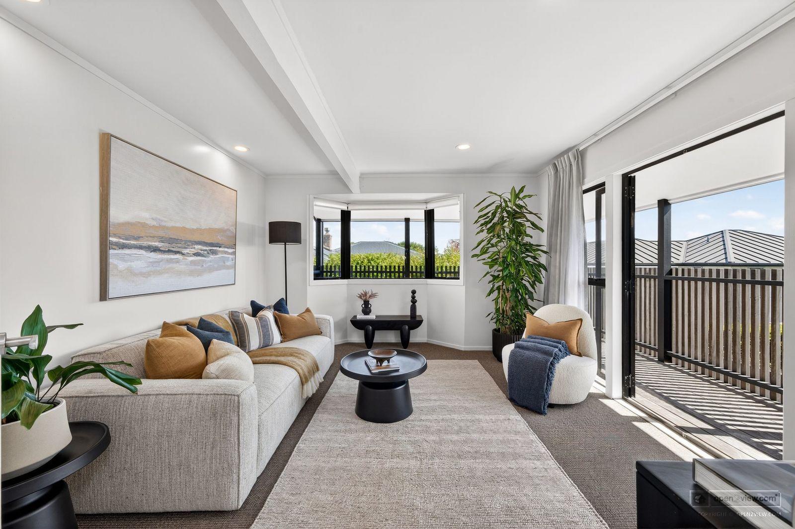 Slider image of 2/10 Sylvan Park Avenue, Auckland