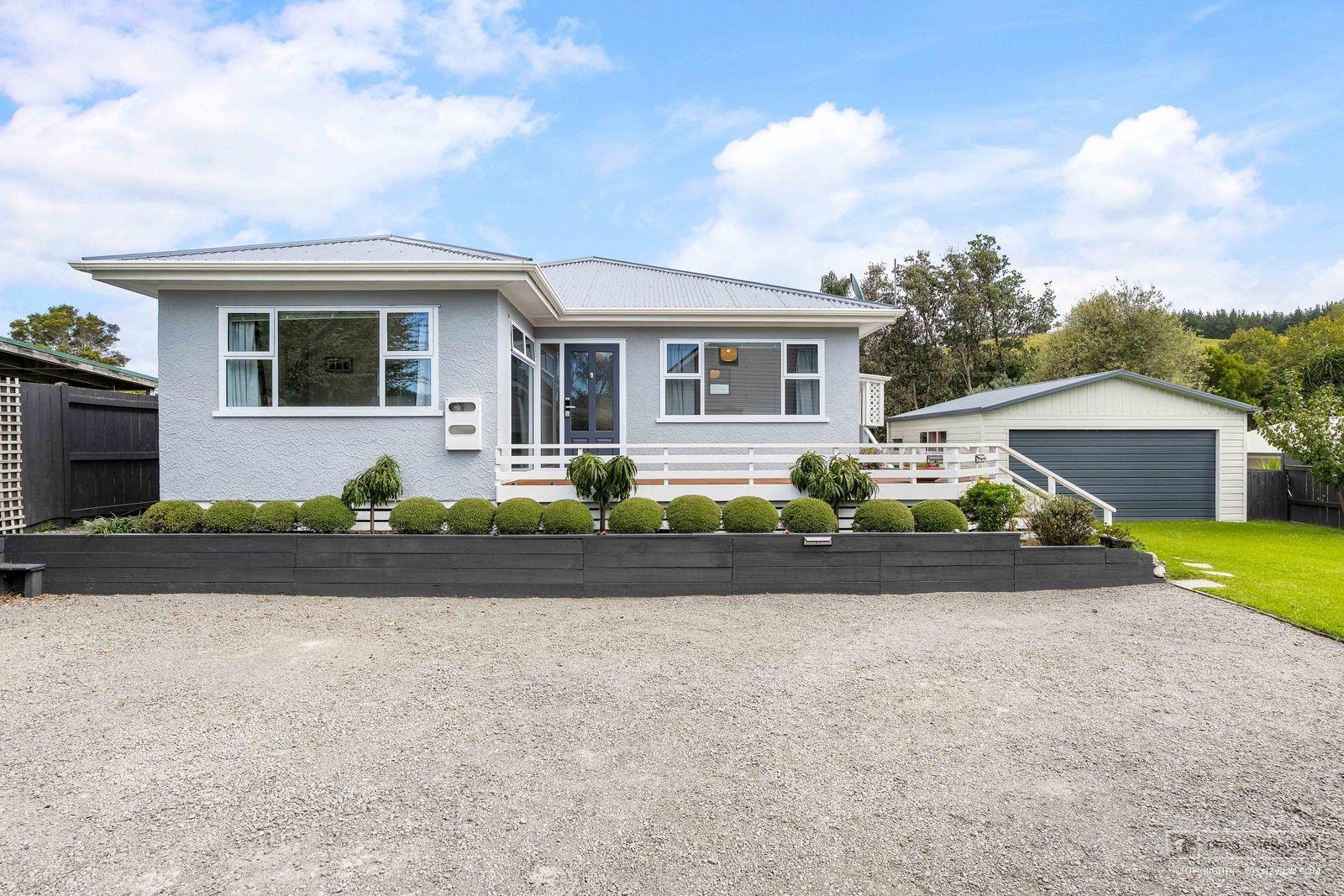Slider image of 114 Everitt Crescent, Coromandel Peninsula