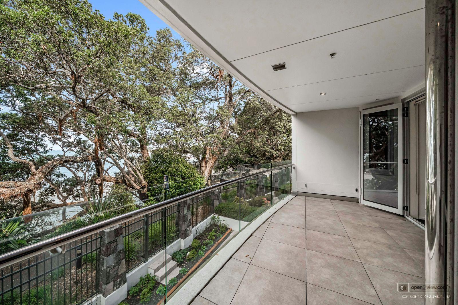 Slider image of 8/7 The Promenade, Auckland