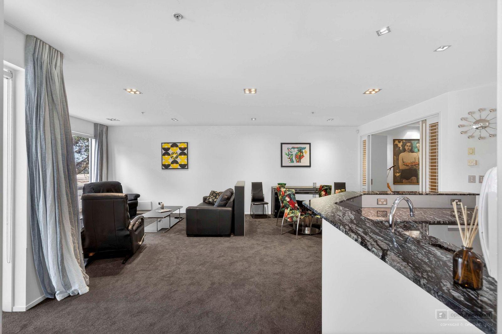 Slider image of 8/7 The Promenade, Auckland