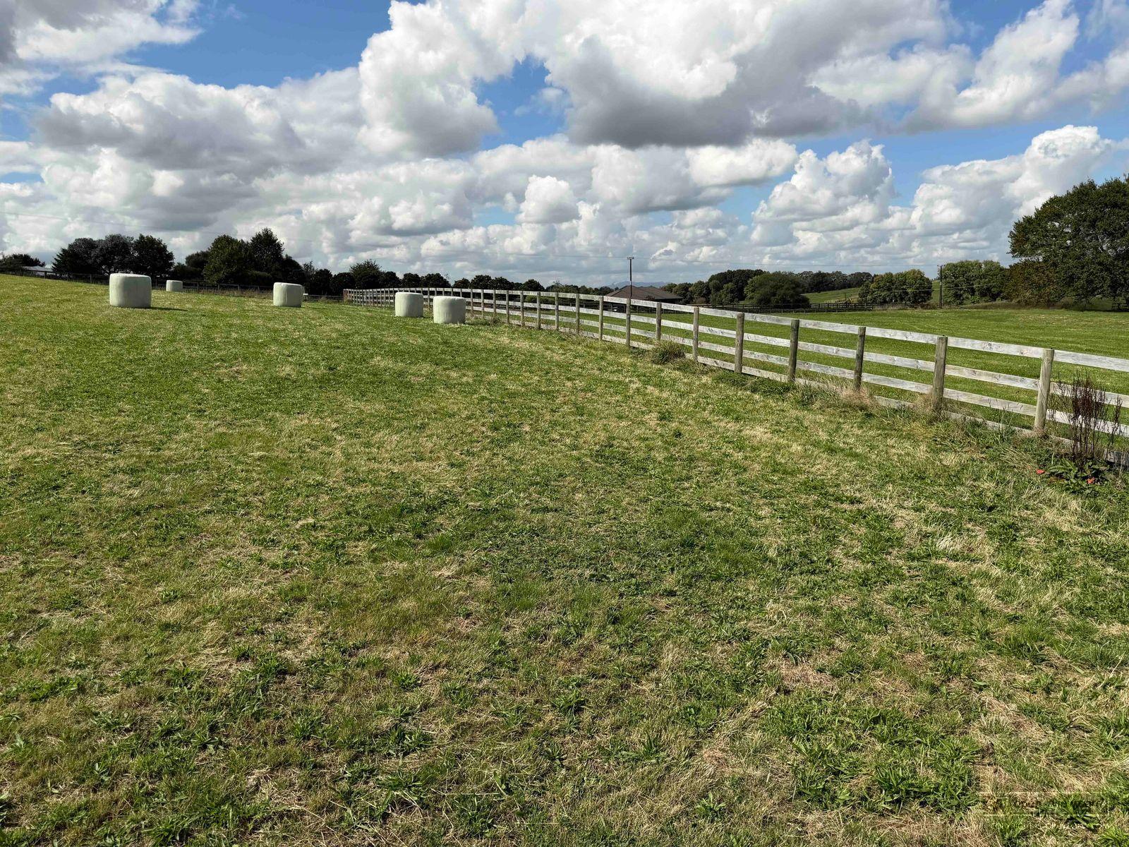 Slider image of 168 Gillard Road, Waikato