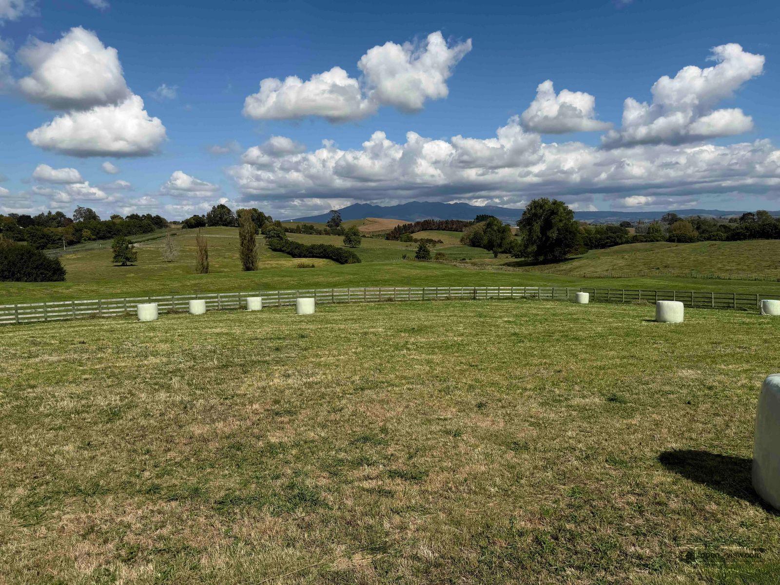Slider image of 168 Gillard Road, Waikato
