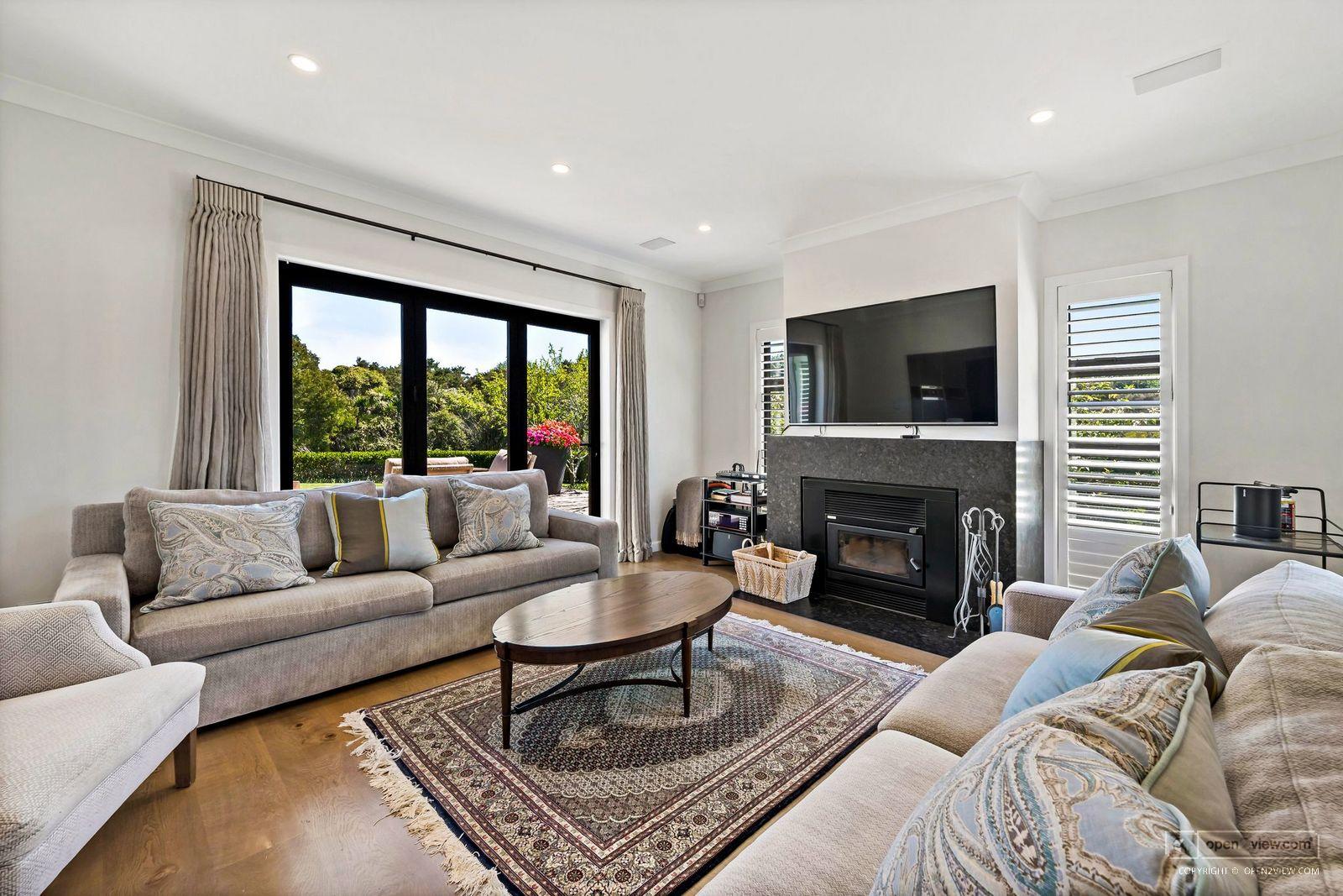 Slider image of 85 Goodland Drive, Auckland