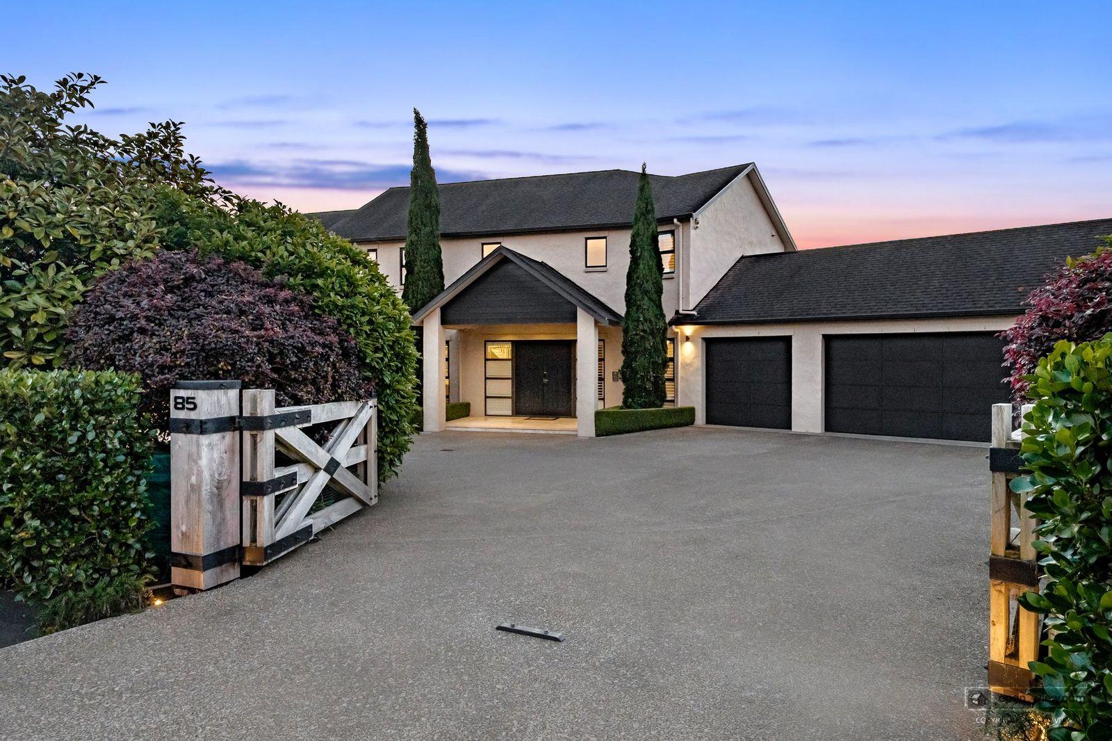 Slider image of 85 Goodland Drive, Auckland