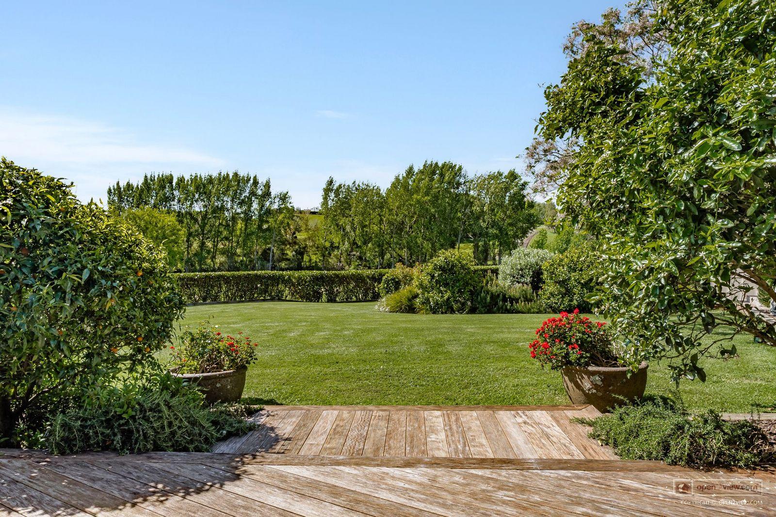Slider image of 85 Goodland Drive, Auckland