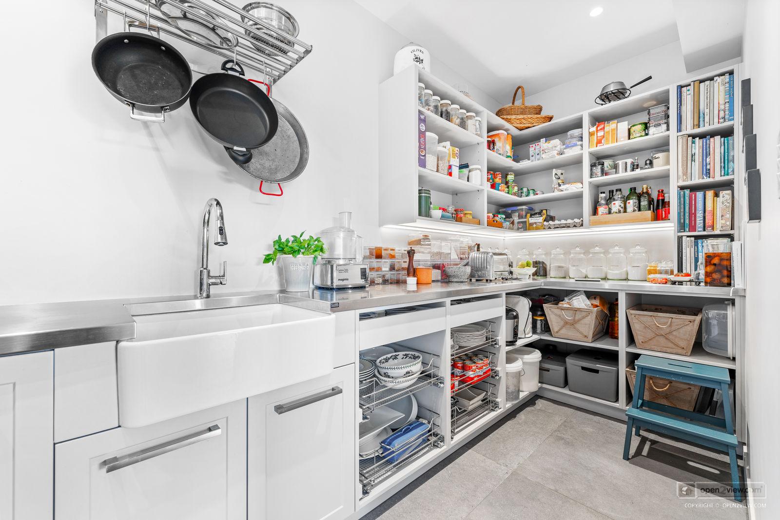 Slider image of 100 McCathie Road, Auckland