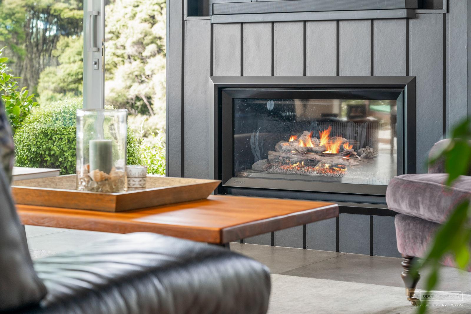 Slider image of 100 McCathie Road, Auckland
