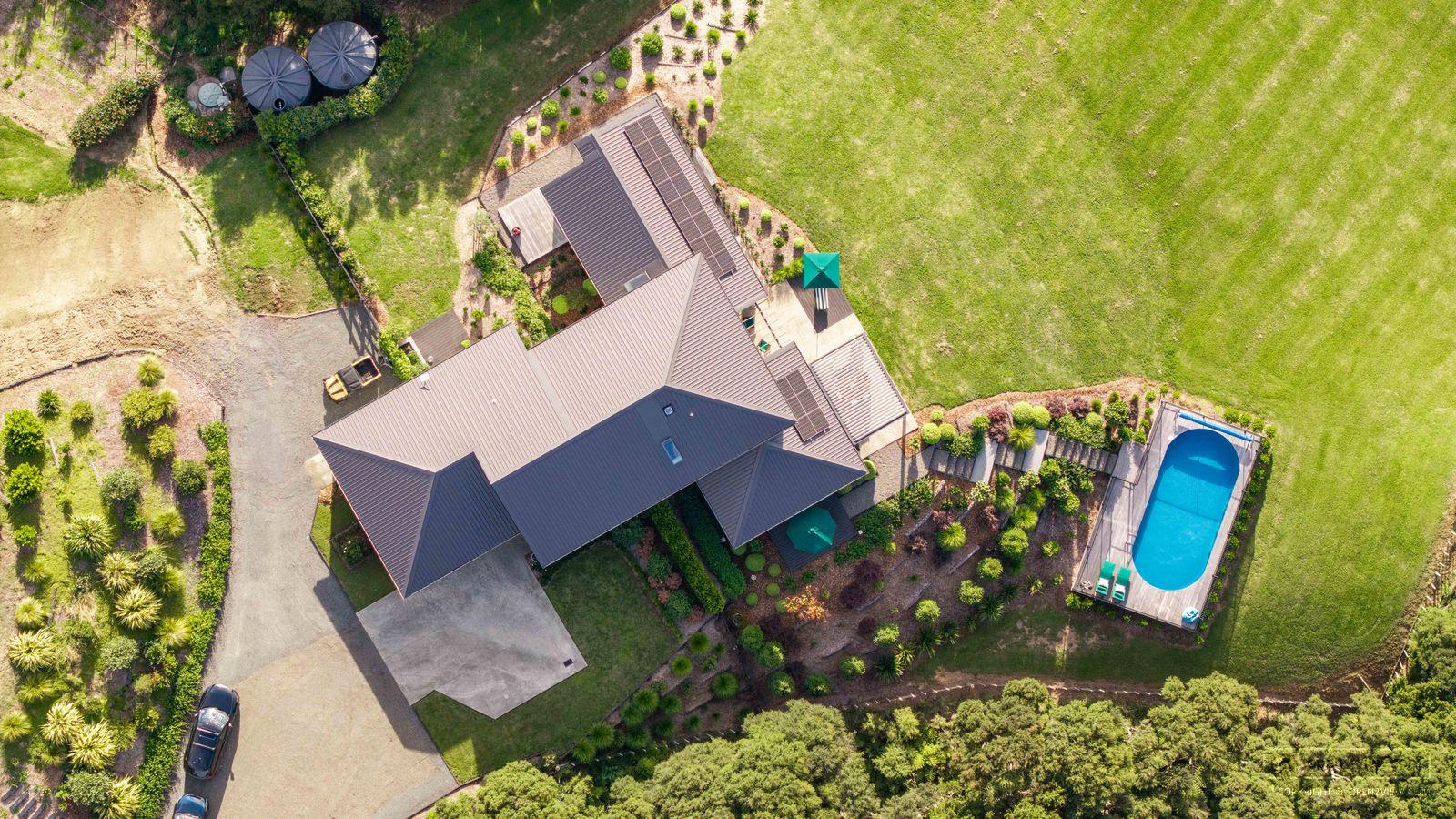 Slider image of 100 McCathie Road, Auckland