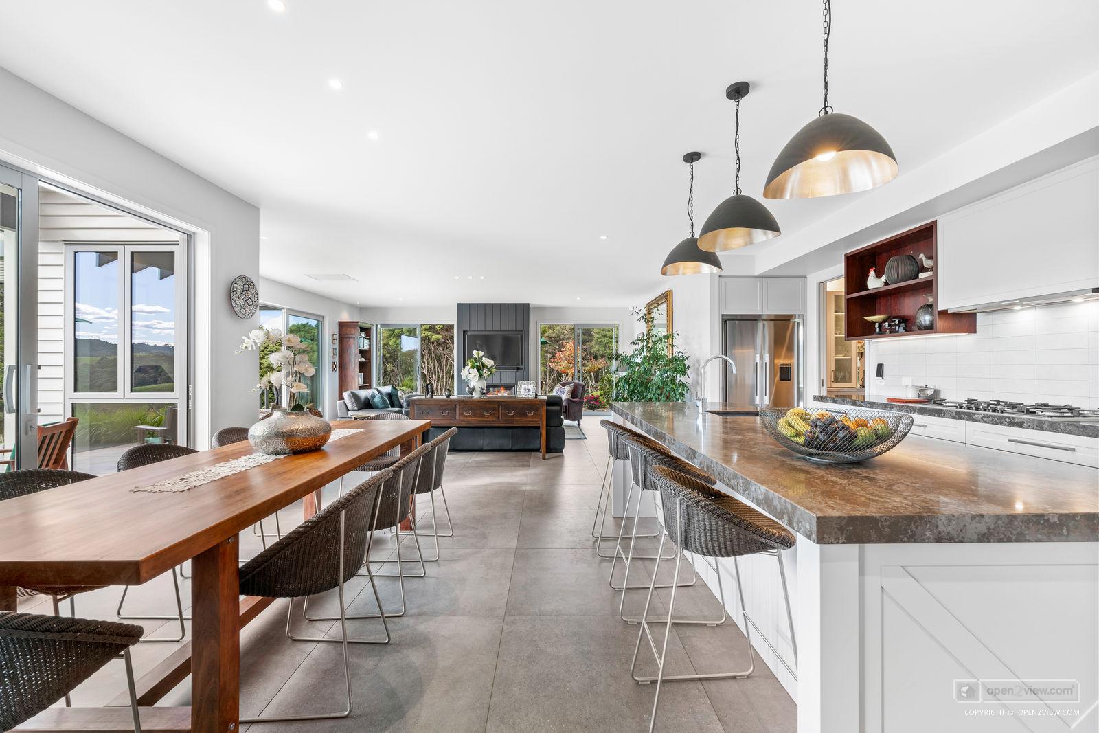 Slider image of 100 McCathie Road, Auckland