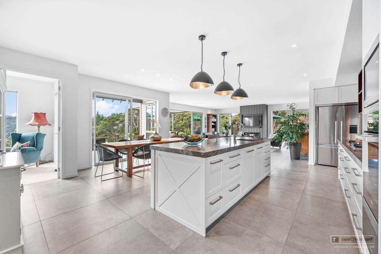 Slider image of 100 McCathie Road, Auckland