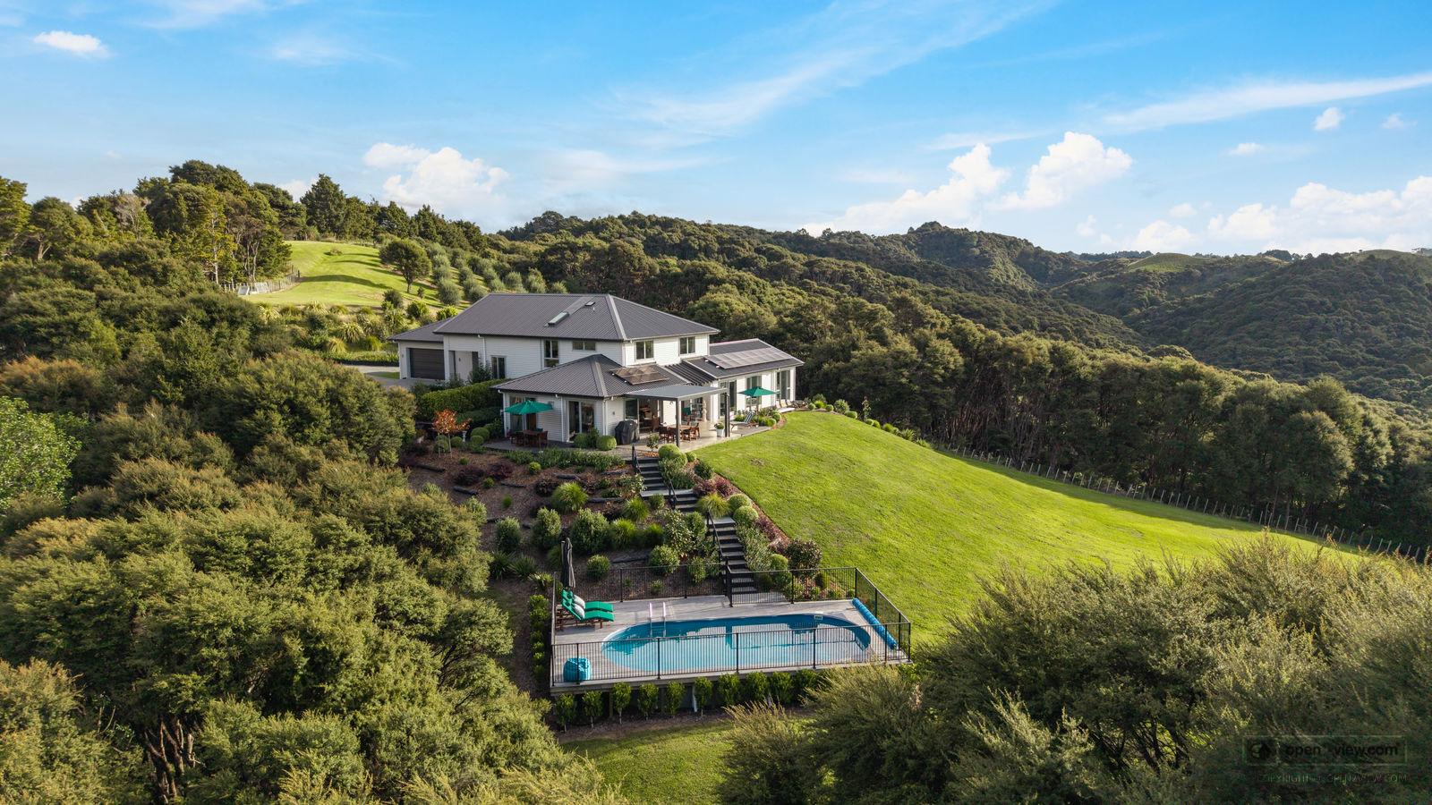 Slider image of 100 McCathie Road, Auckland