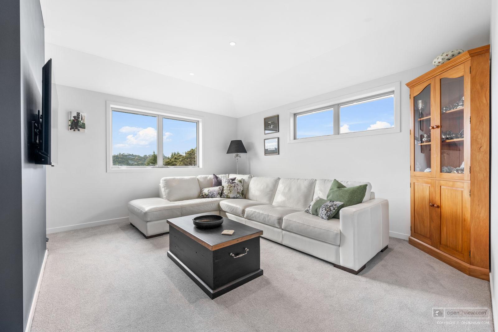 Slider image of 100 McCathie Road, Auckland