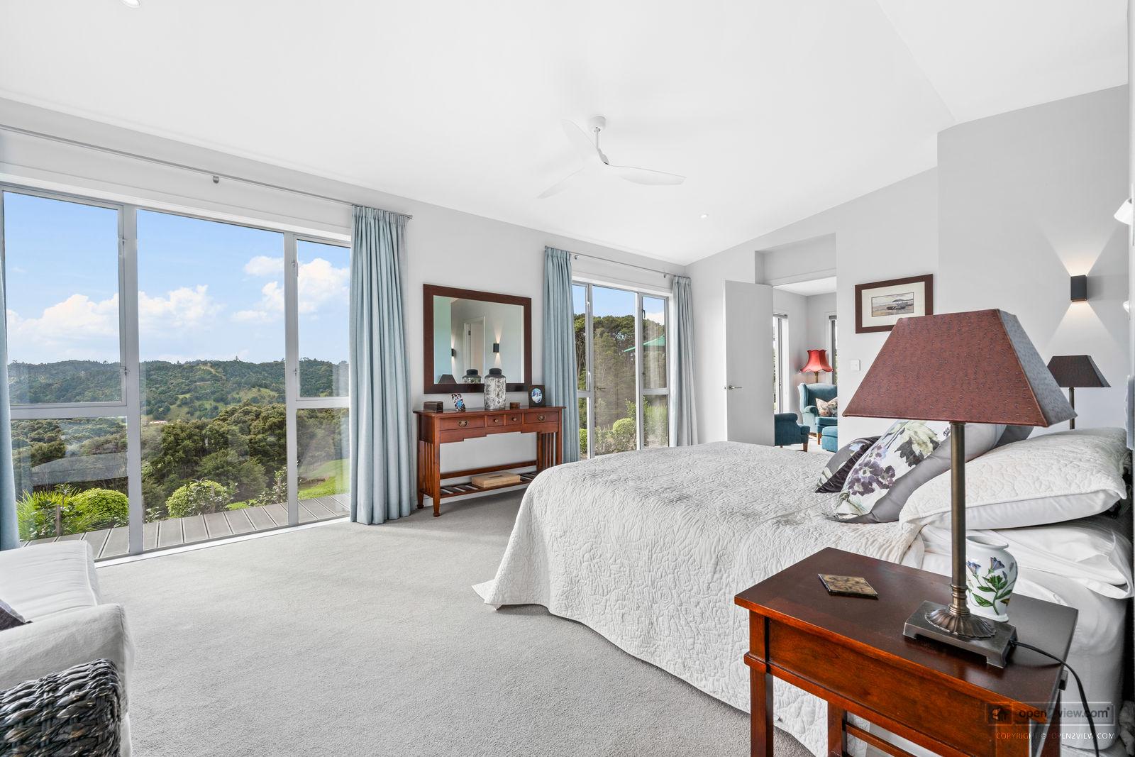 Slider image of 100 McCathie Road, Auckland
