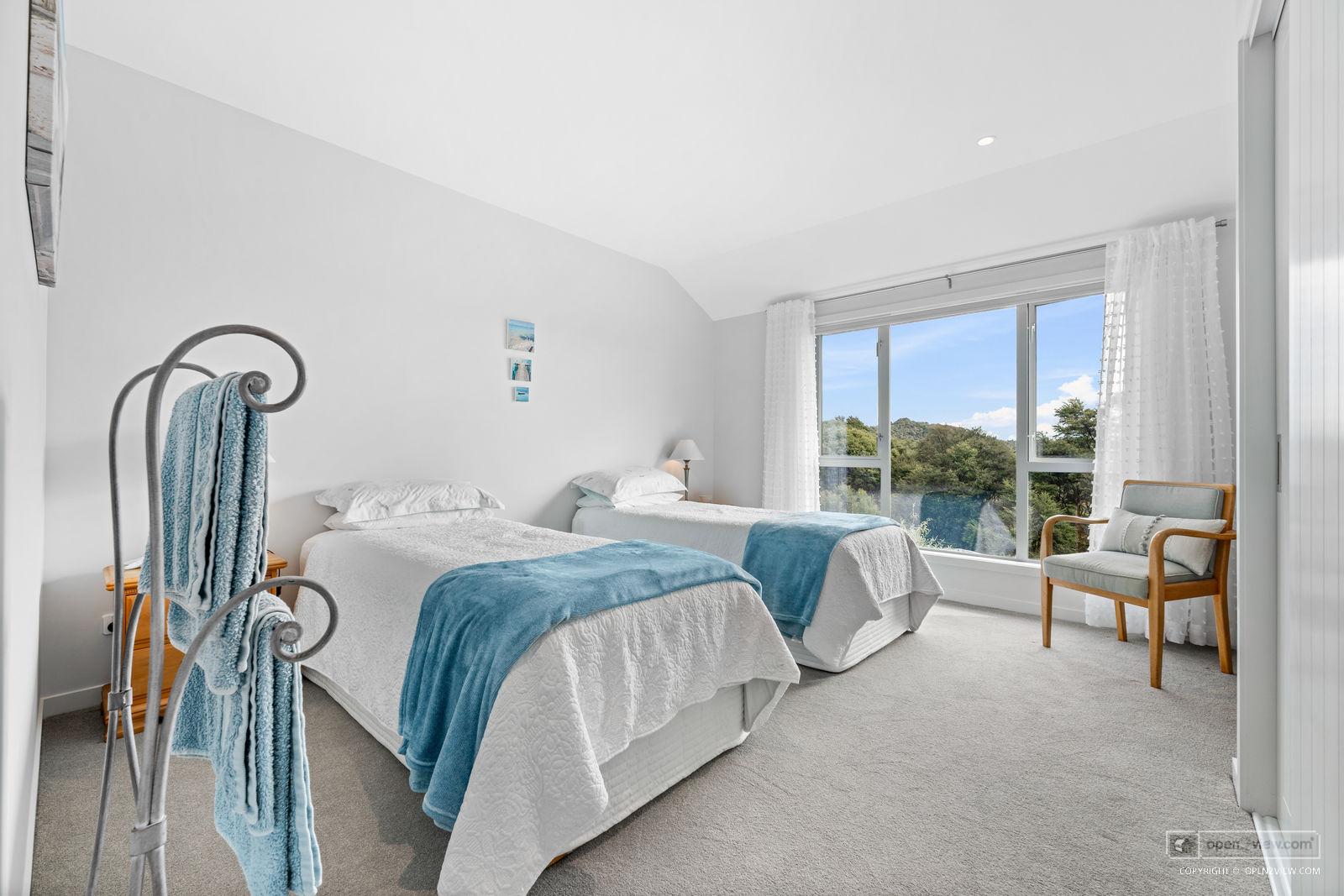Slider image of 100 McCathie Road, Auckland