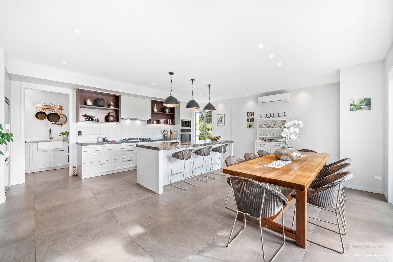 Slider image of 100 McCathie Road, Auckland