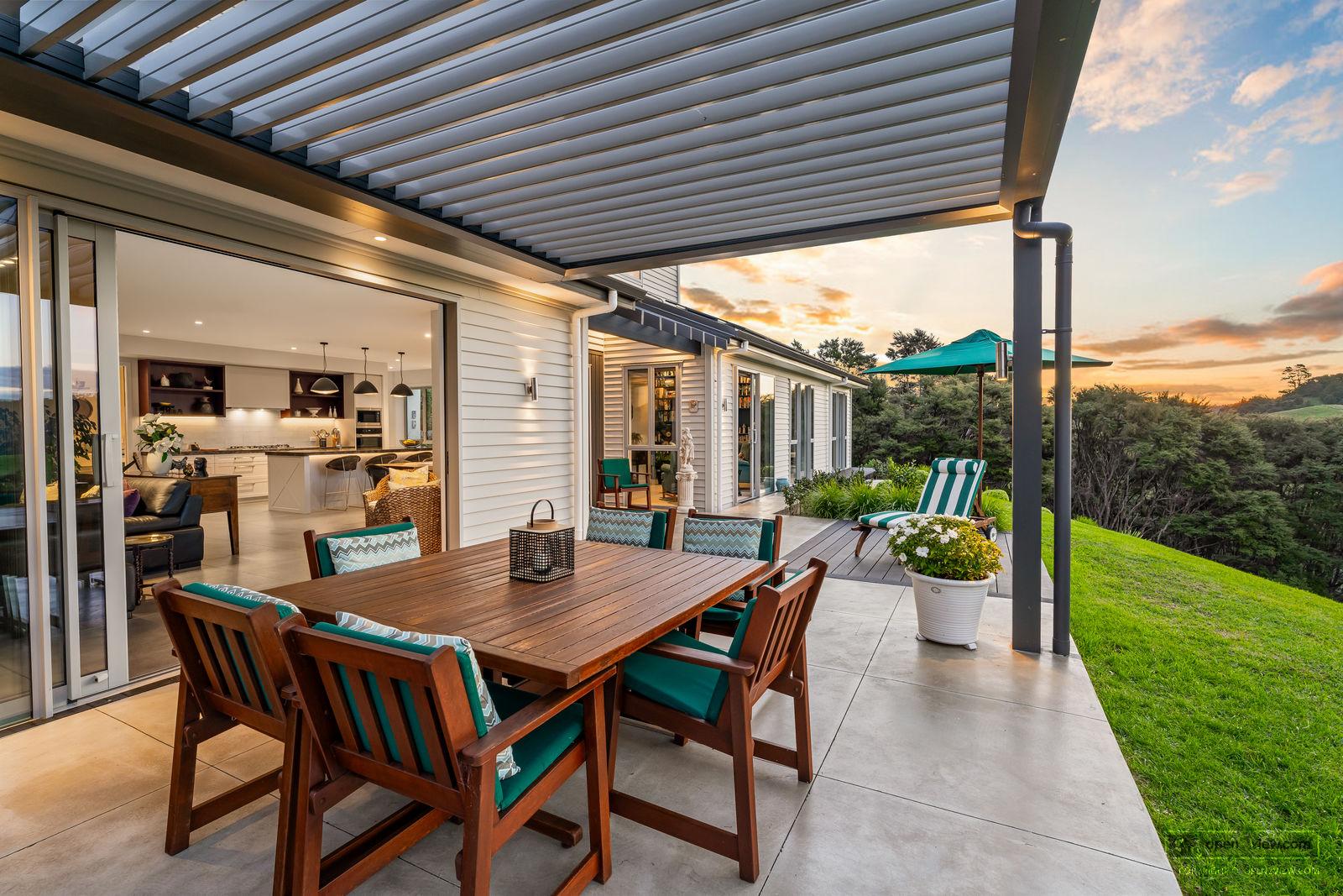 Slider image of 100 McCathie Road, Auckland