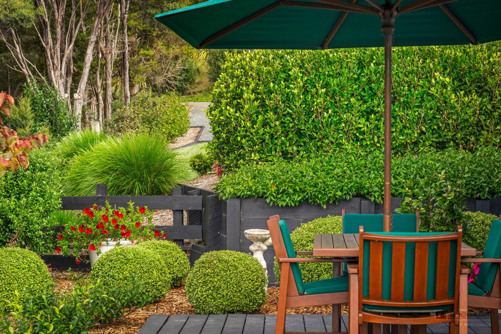 Slider image of 100 McCathie Road, Auckland