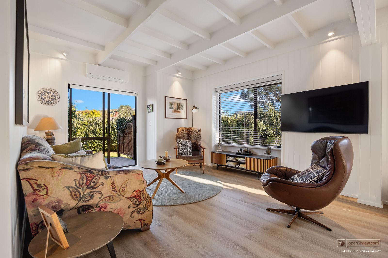 Slider image of 3 Muriwai Road, Auckland