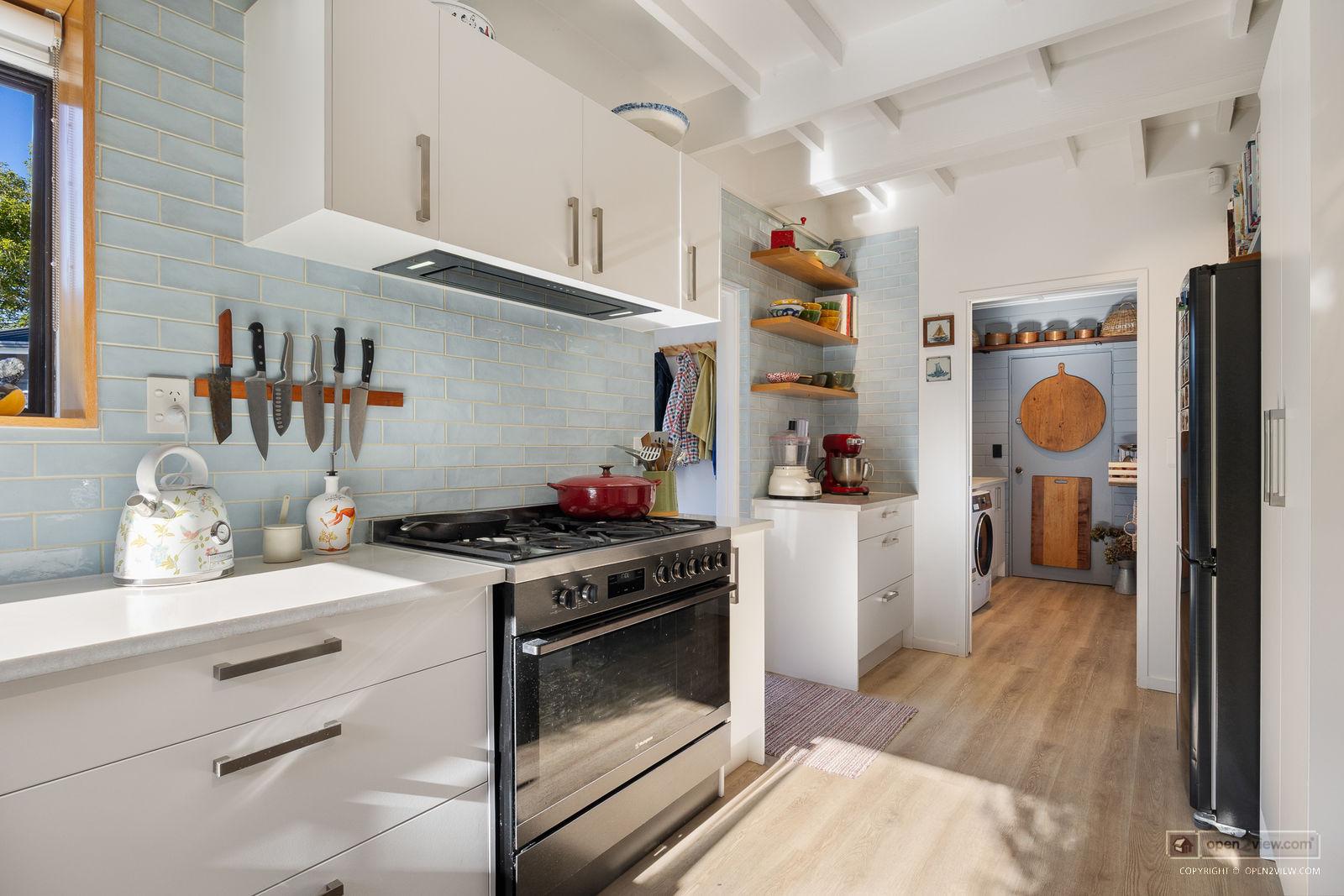 Slider image of 3 Muriwai Road, Auckland