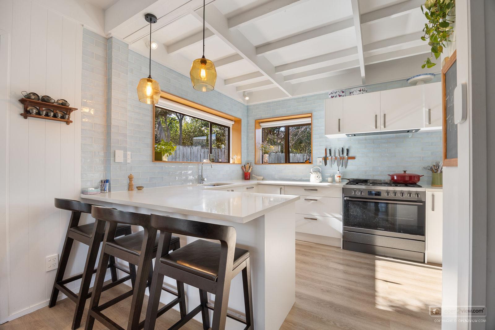 Slider image of 3 Muriwai Road, Auckland