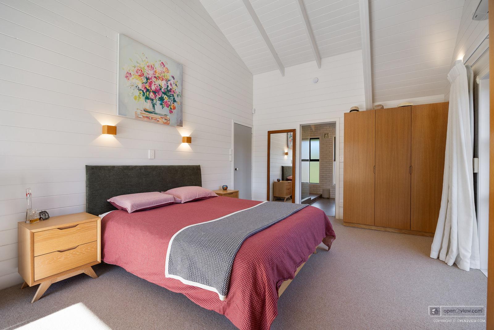 Slider image of 3 Muriwai Road, Auckland
