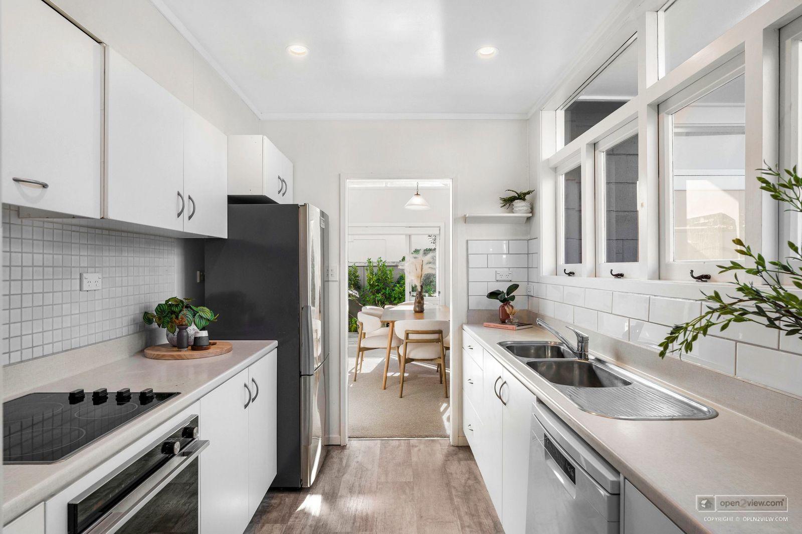 Slider image of 19A Saltburn Road, Auckland