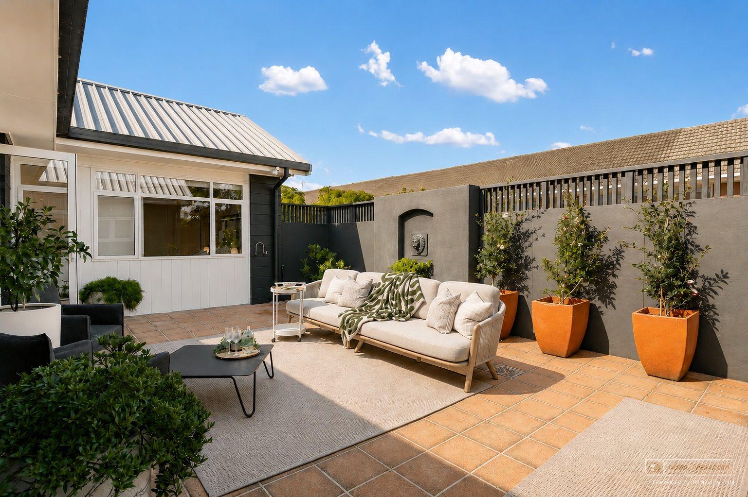 Slider image of 19A Saltburn Road, Auckland