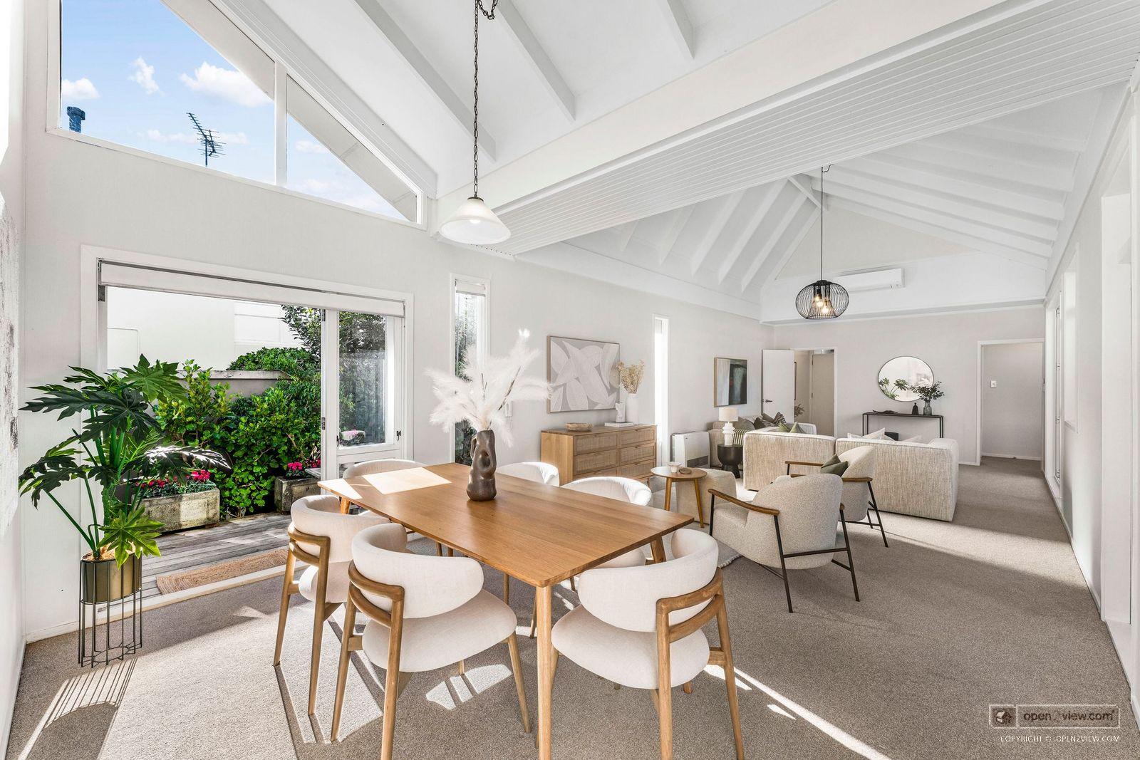 Slider image of 19A Saltburn Road, Auckland
