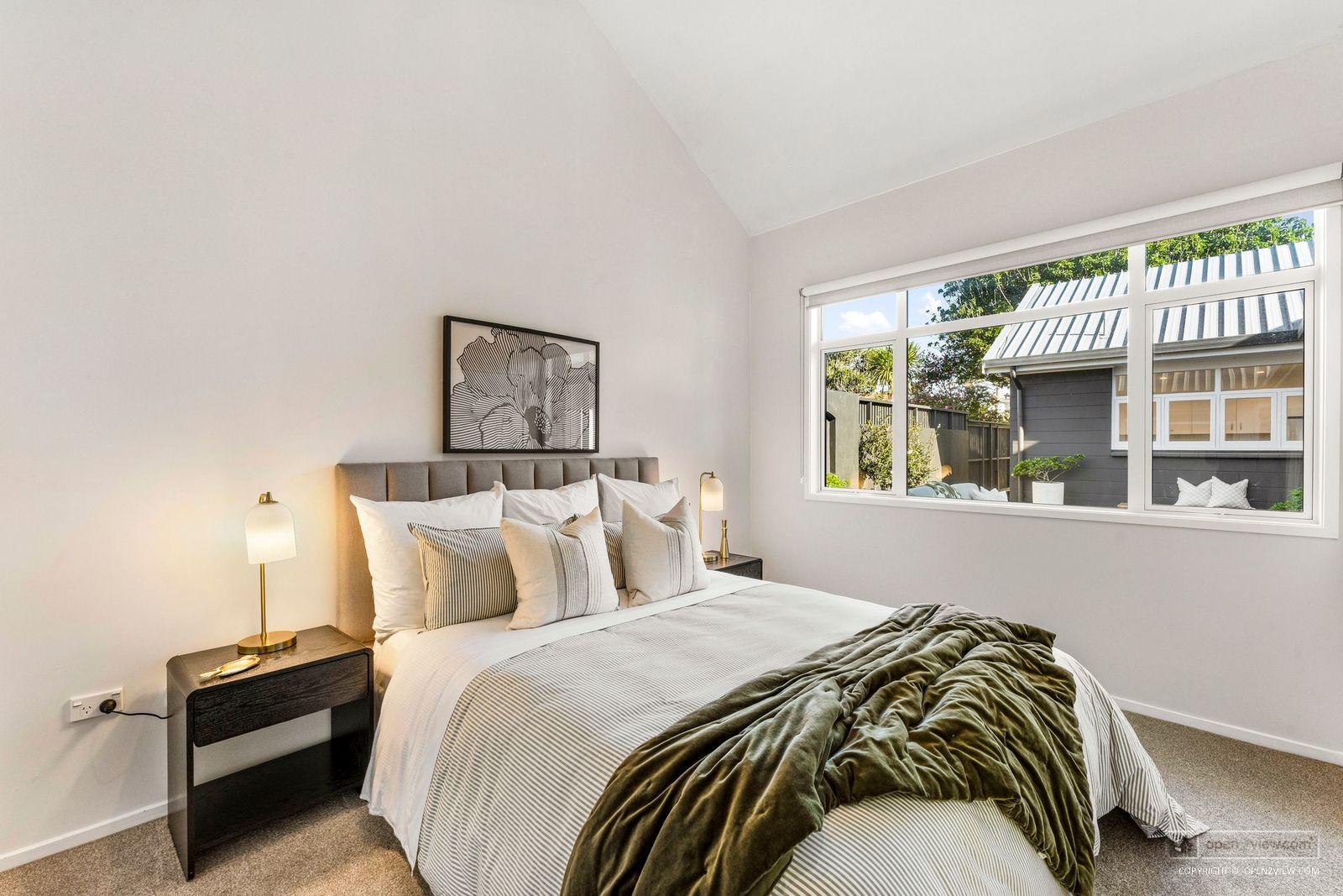 Slider image of 19A Saltburn Road, Auckland