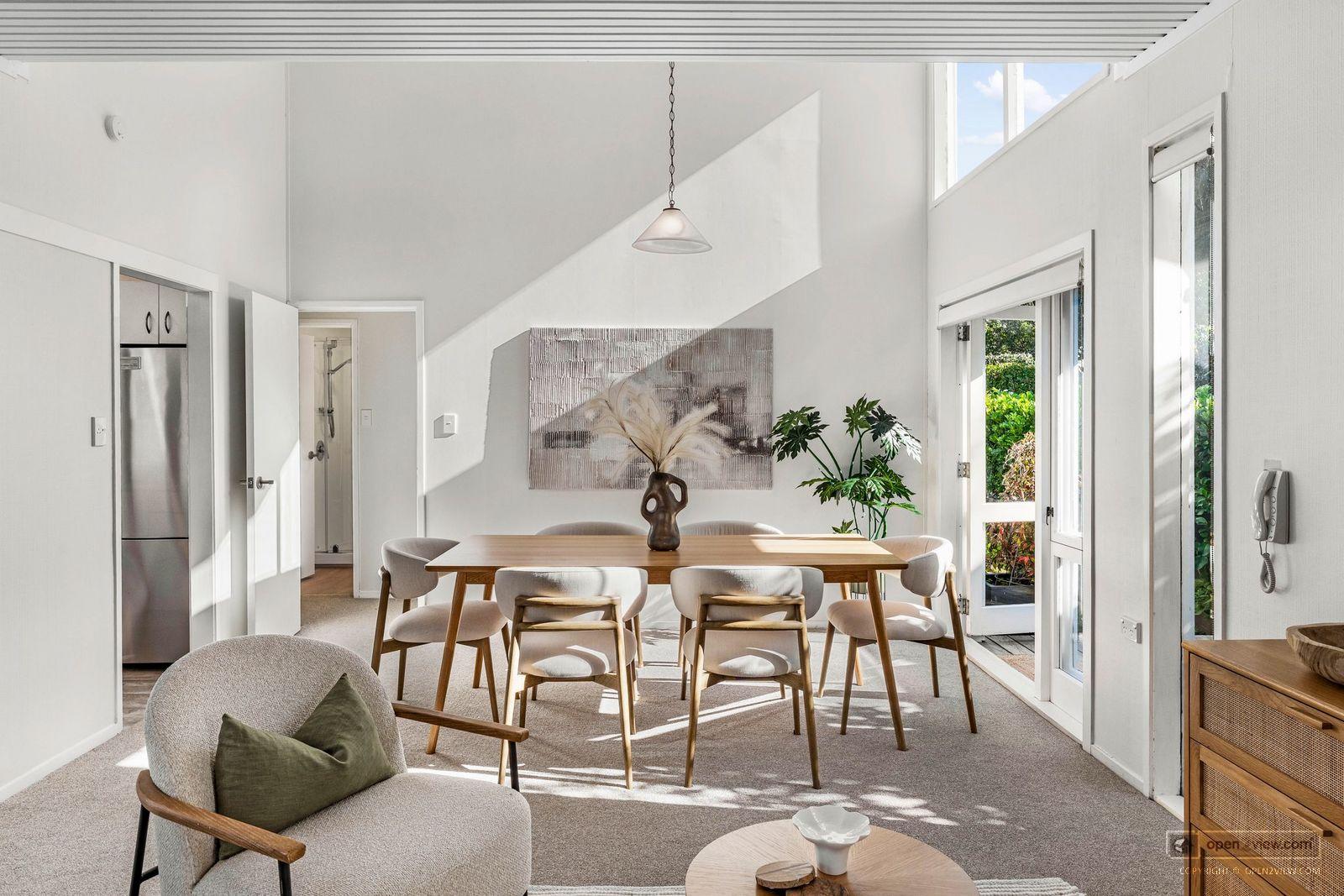 Slider image of 19A Saltburn Road, Auckland