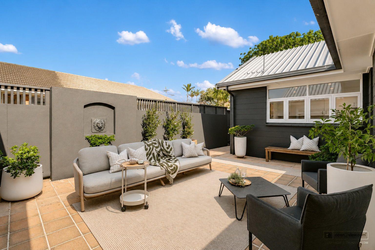 Slider image of 19A Saltburn Road, Auckland