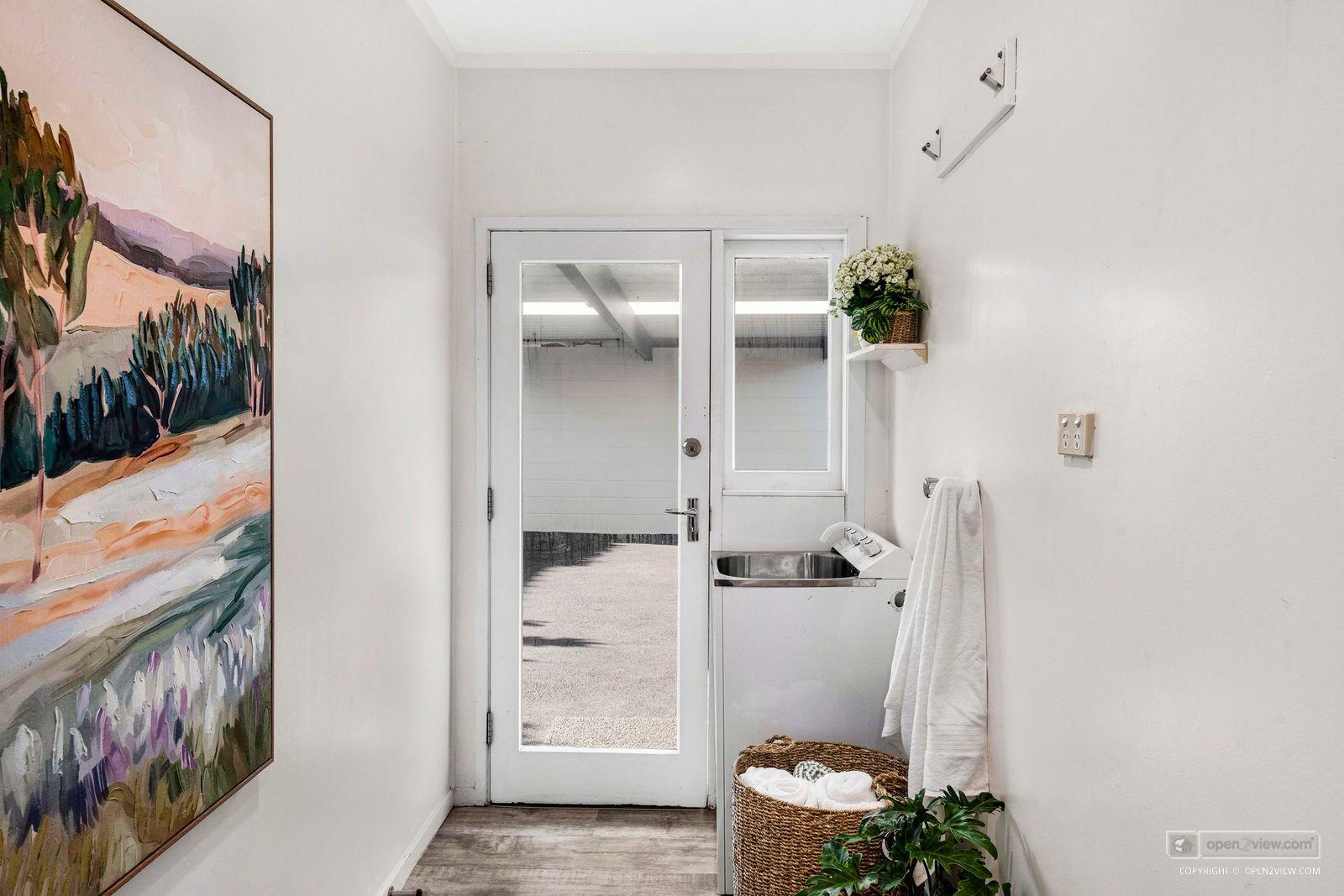 Slider image of 19A Saltburn Road, Auckland