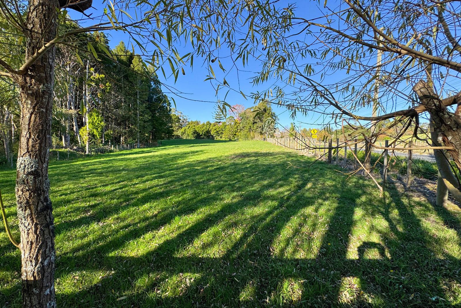 Slider image of 828 Ridge Road, Auckland