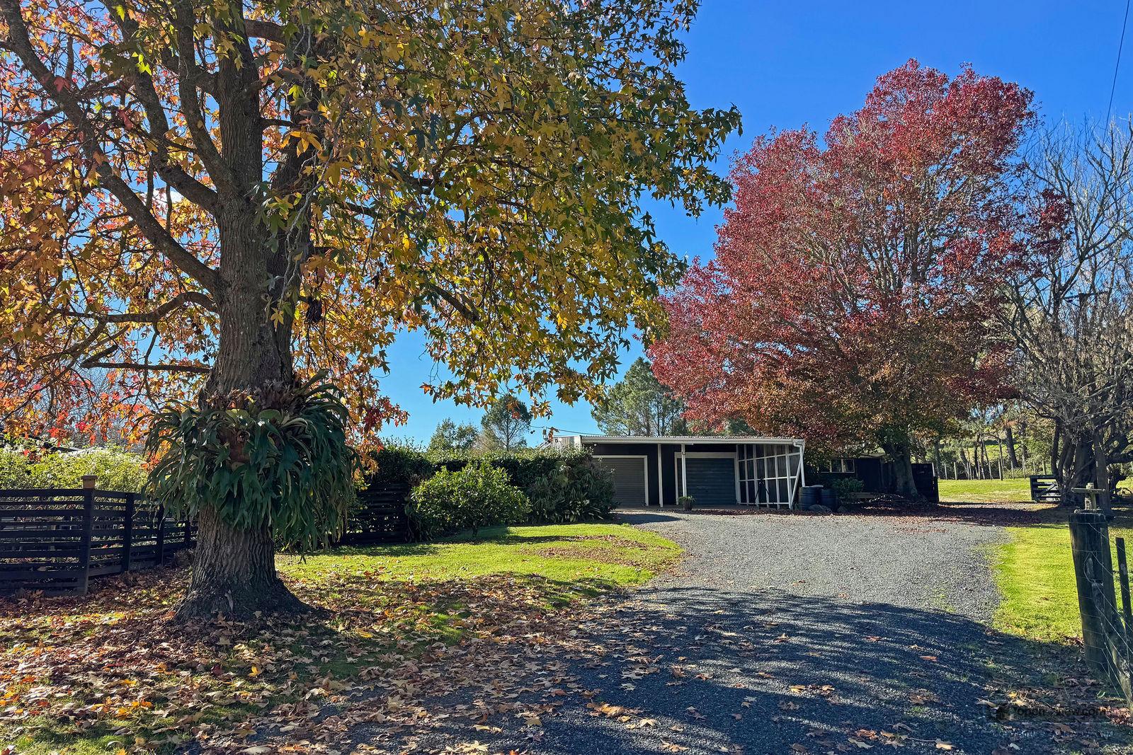 Slider image of 828 Ridge Road, Auckland