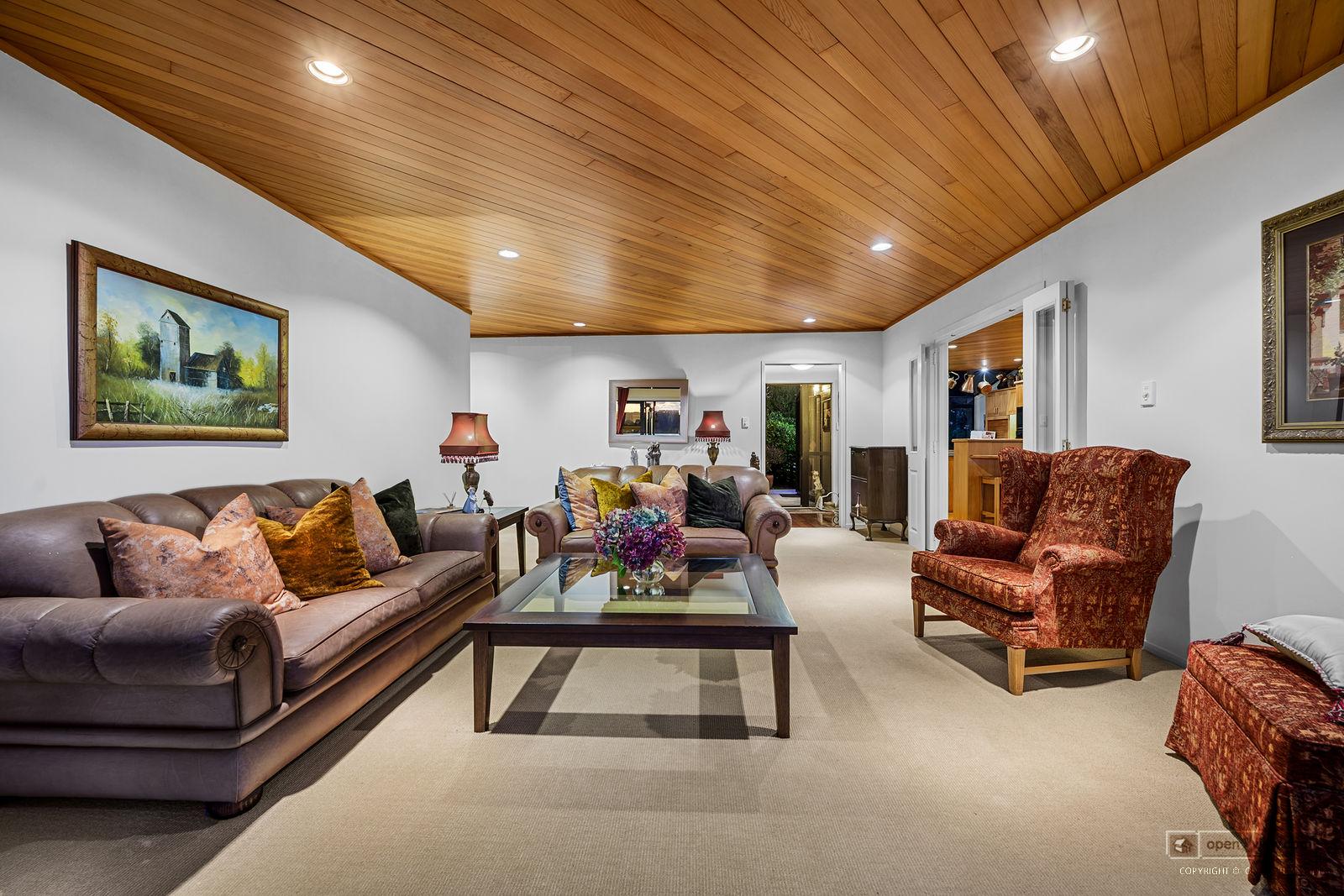 Slider image of 828 Ridge Road, Auckland