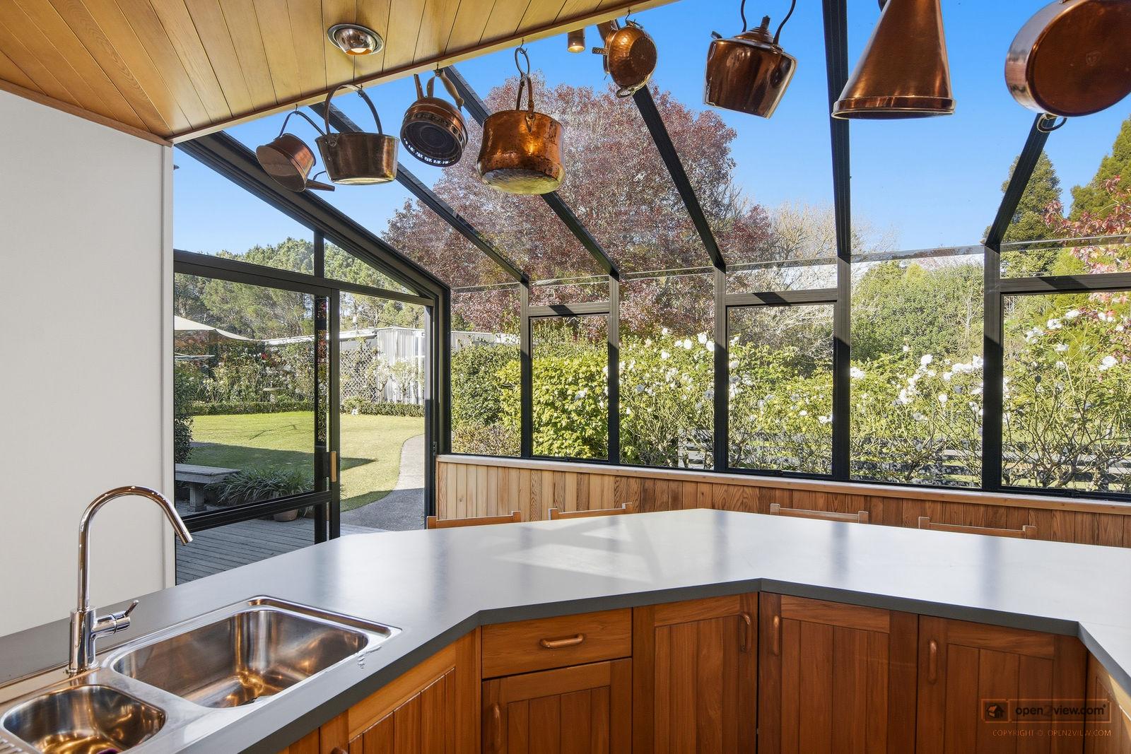 Slider image of 828 Ridge Road, Auckland