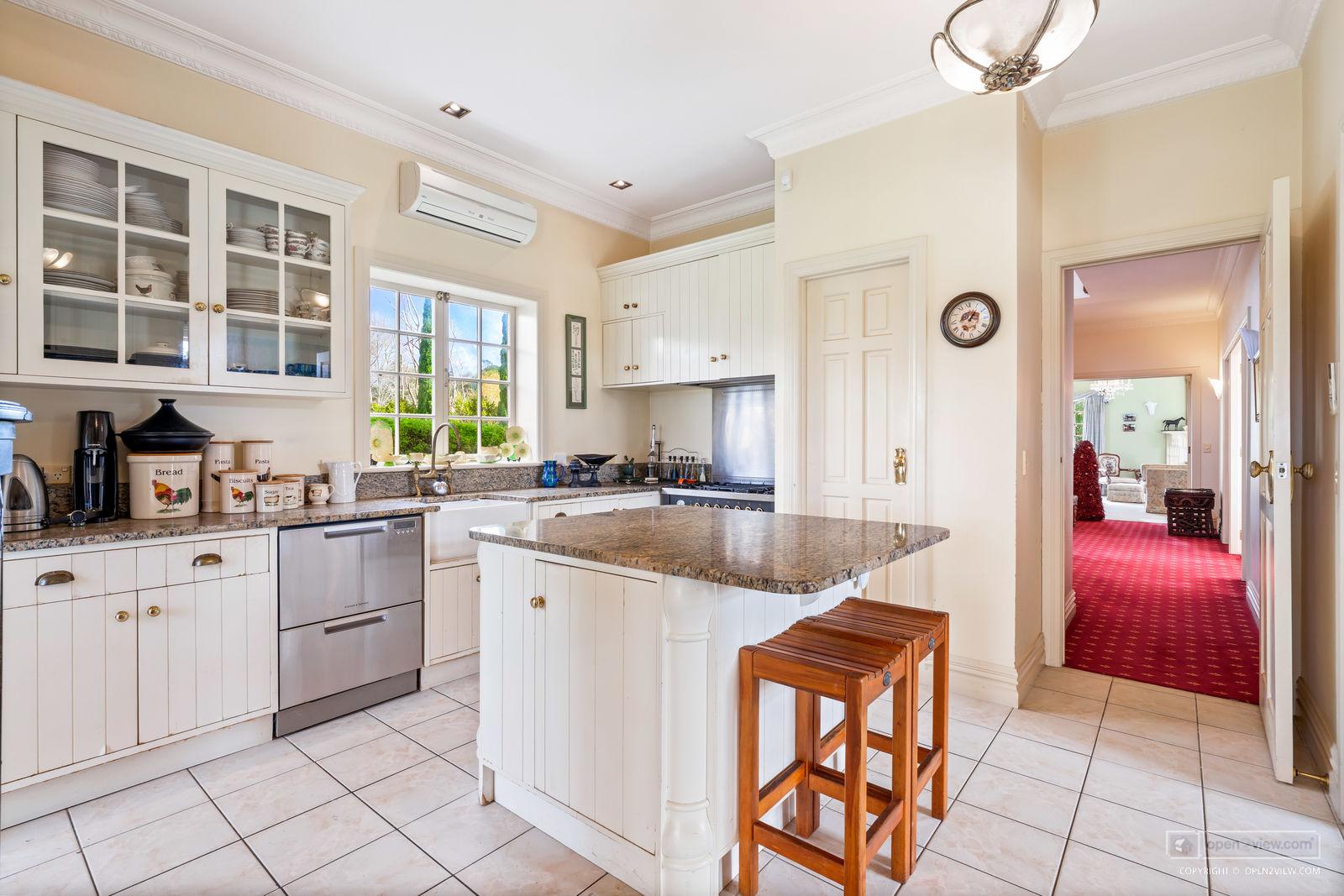 Slider image of 84 Three Oaks Drive, Auckland