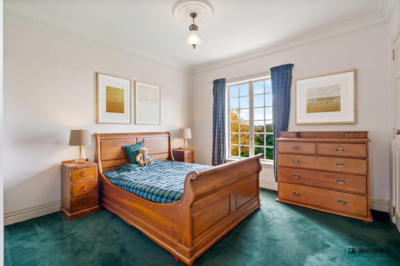 Slider image of 84 Three Oaks Drive, Auckland