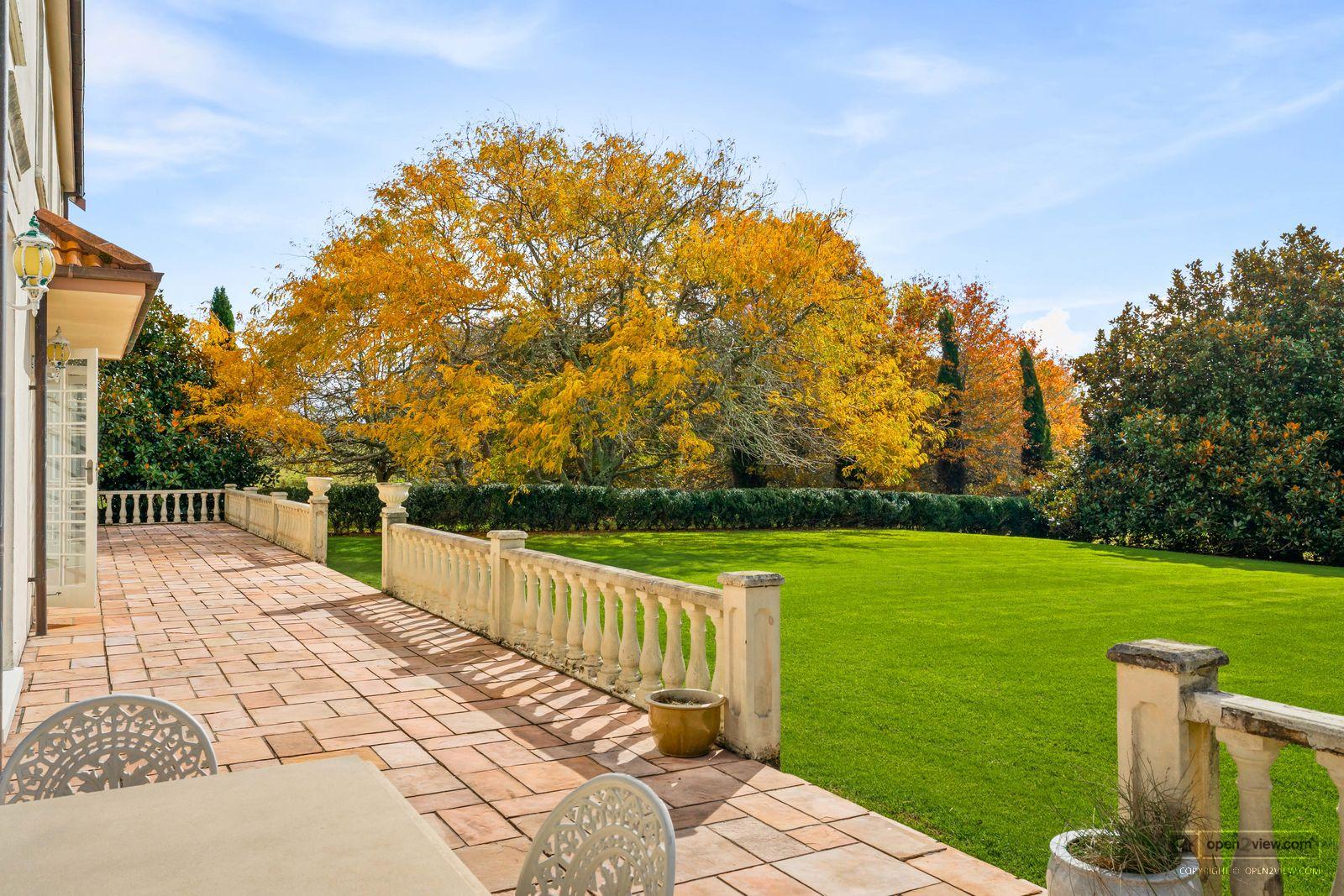Slider image of 84 Three Oaks Drive, Auckland