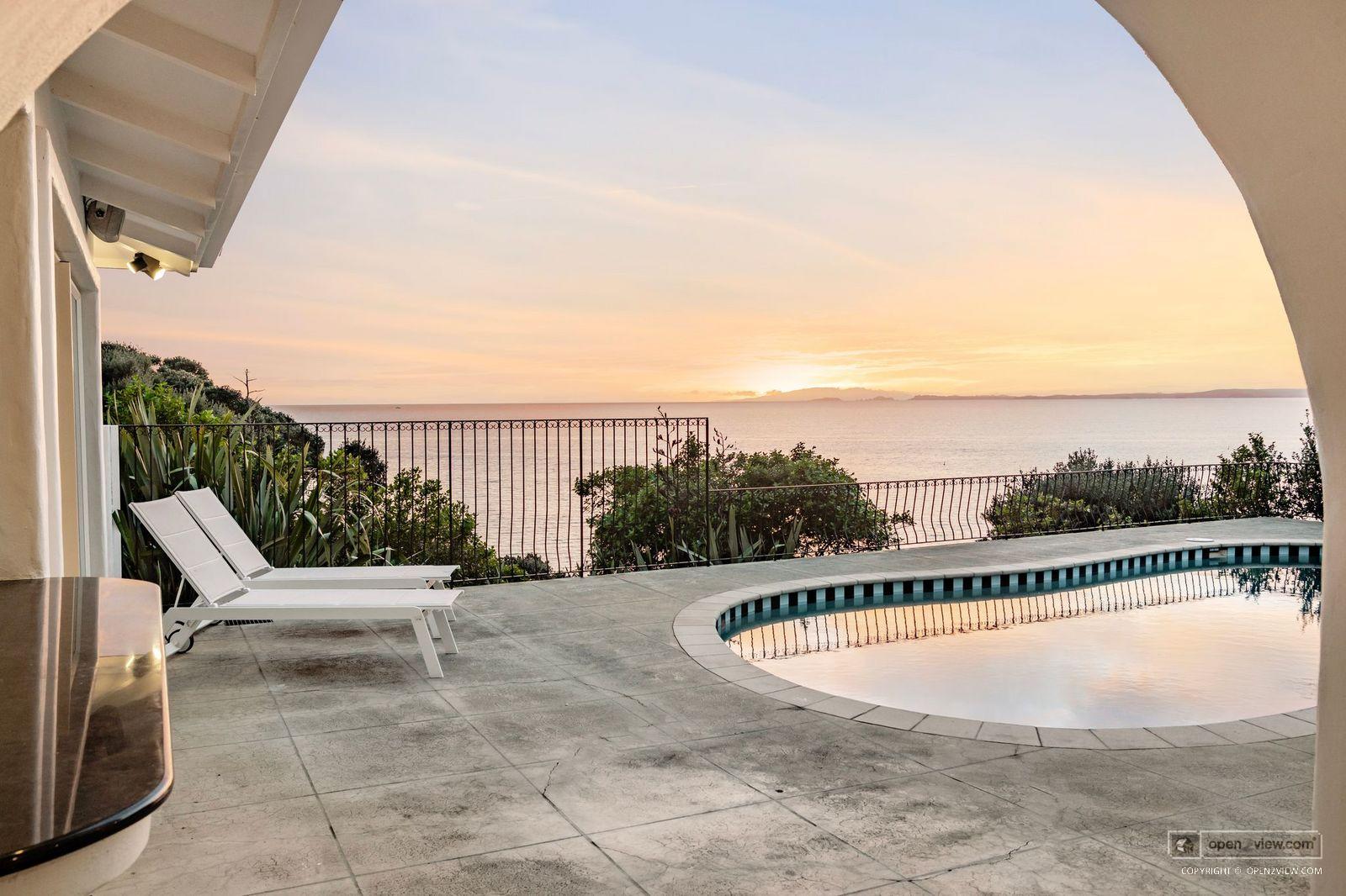 Slider image of 23D Beach Road, Auckland