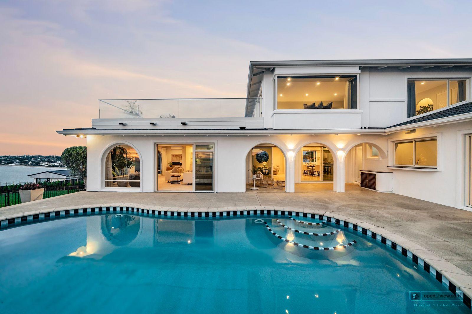 Slider image of 23D Beach Road, Auckland