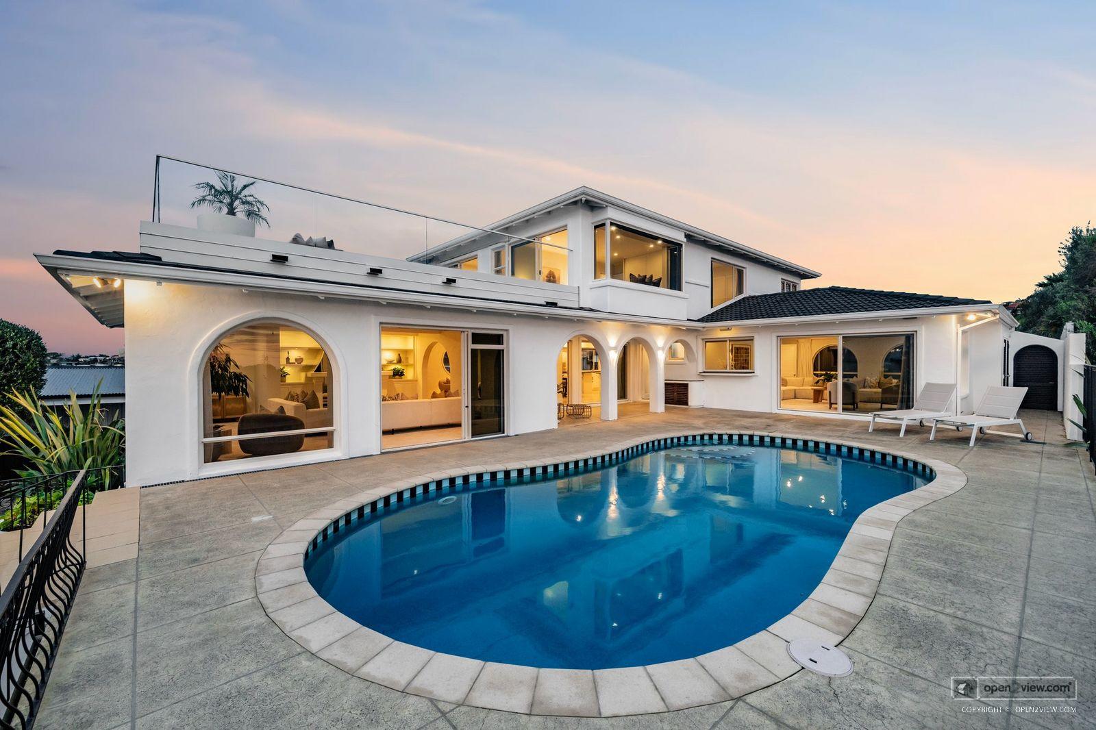 Slider image of 23D Beach Road, Auckland