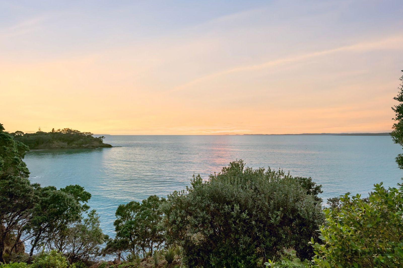 Slider image of 23D Beach Road, Auckland