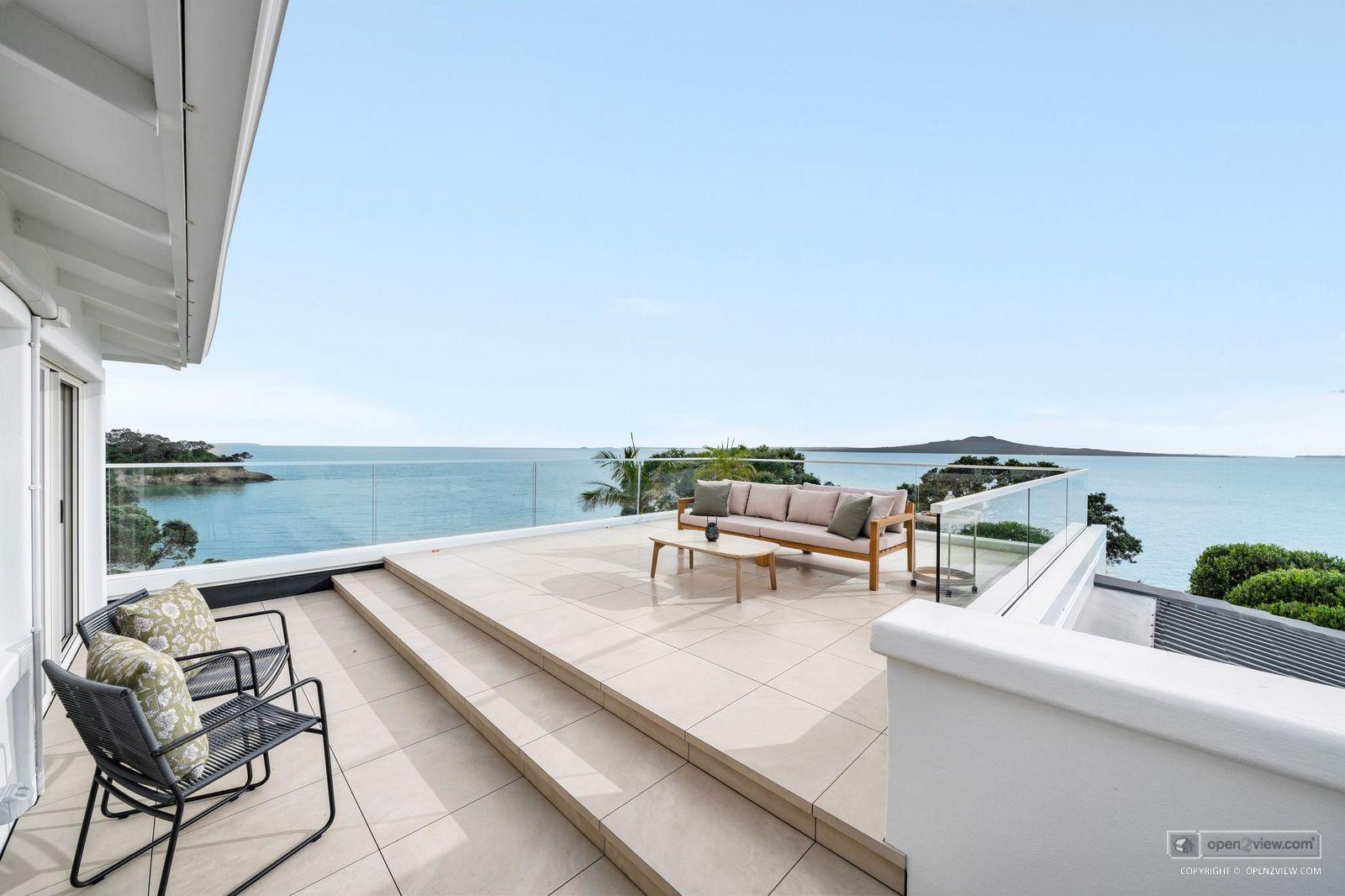 Slider image of 23D Beach Road, Auckland