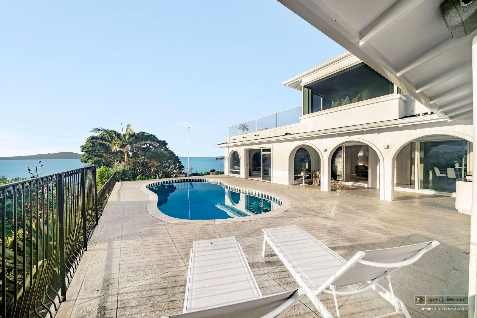 Slider image of 23D Beach Road, Auckland