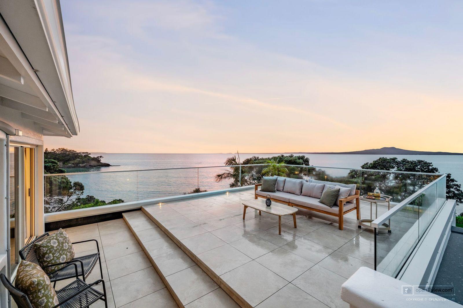 Slider image of 23D Beach Road, Auckland