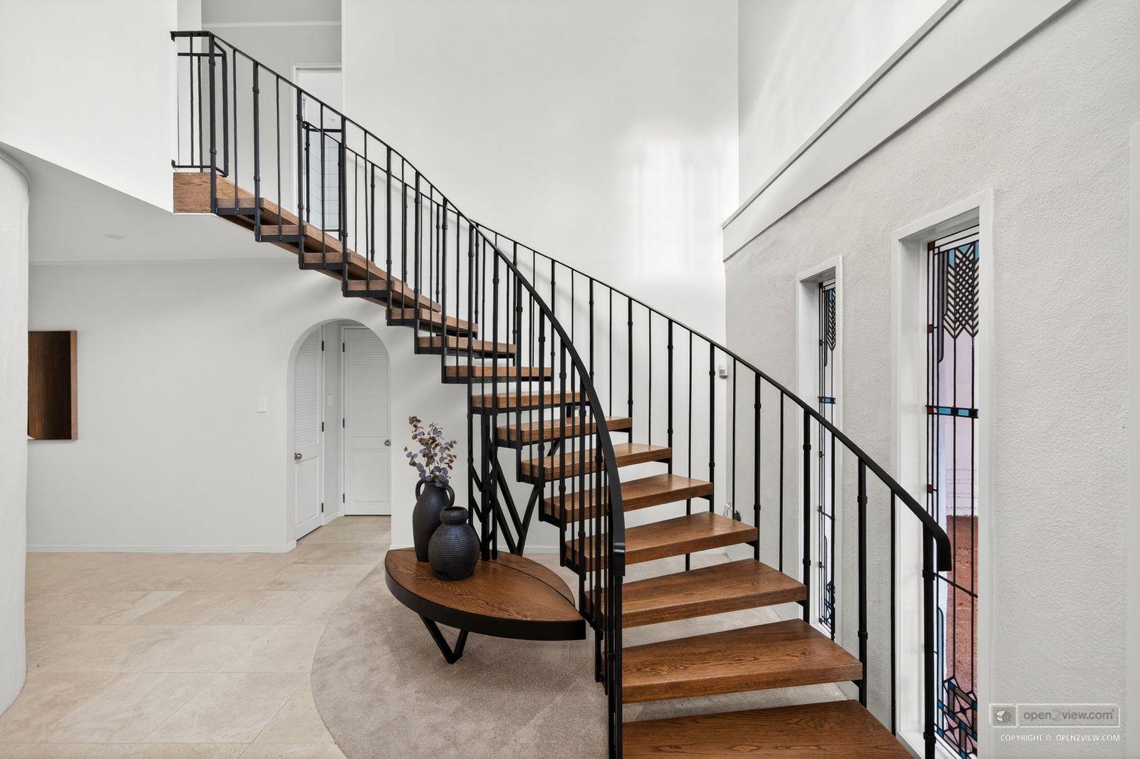 Slider image of 23D Beach Road, Auckland