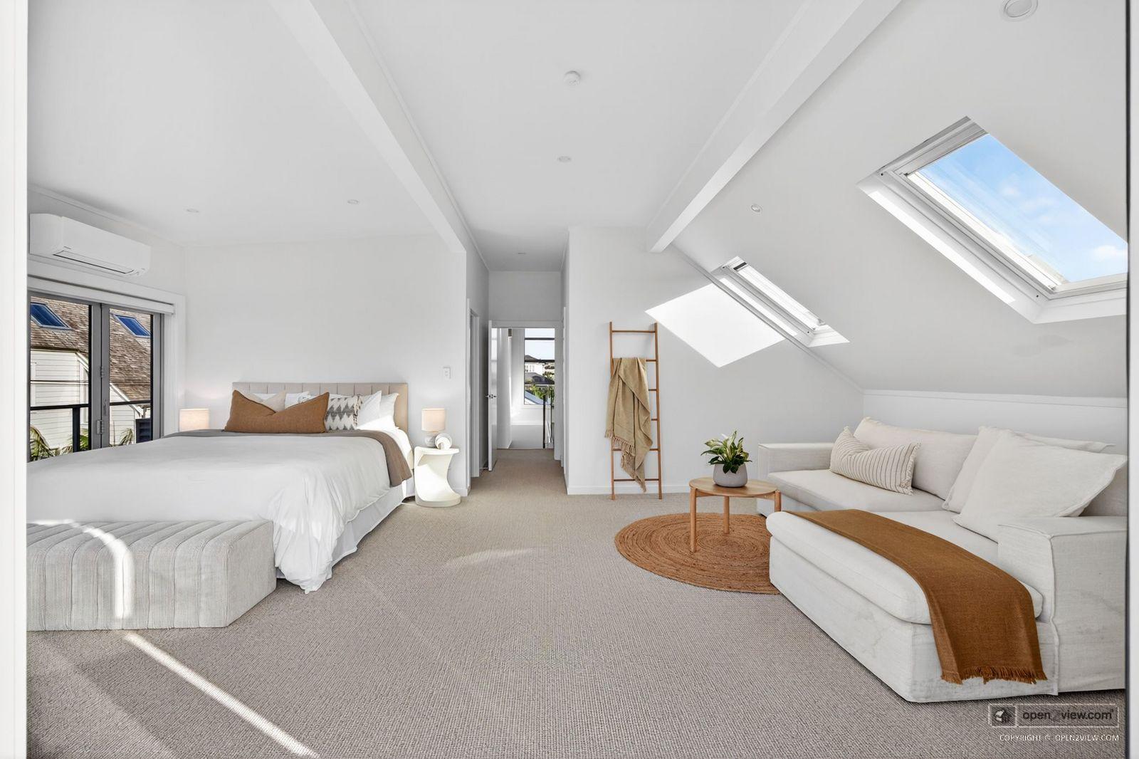 Slider image of 5 Holiday Road, Auckland