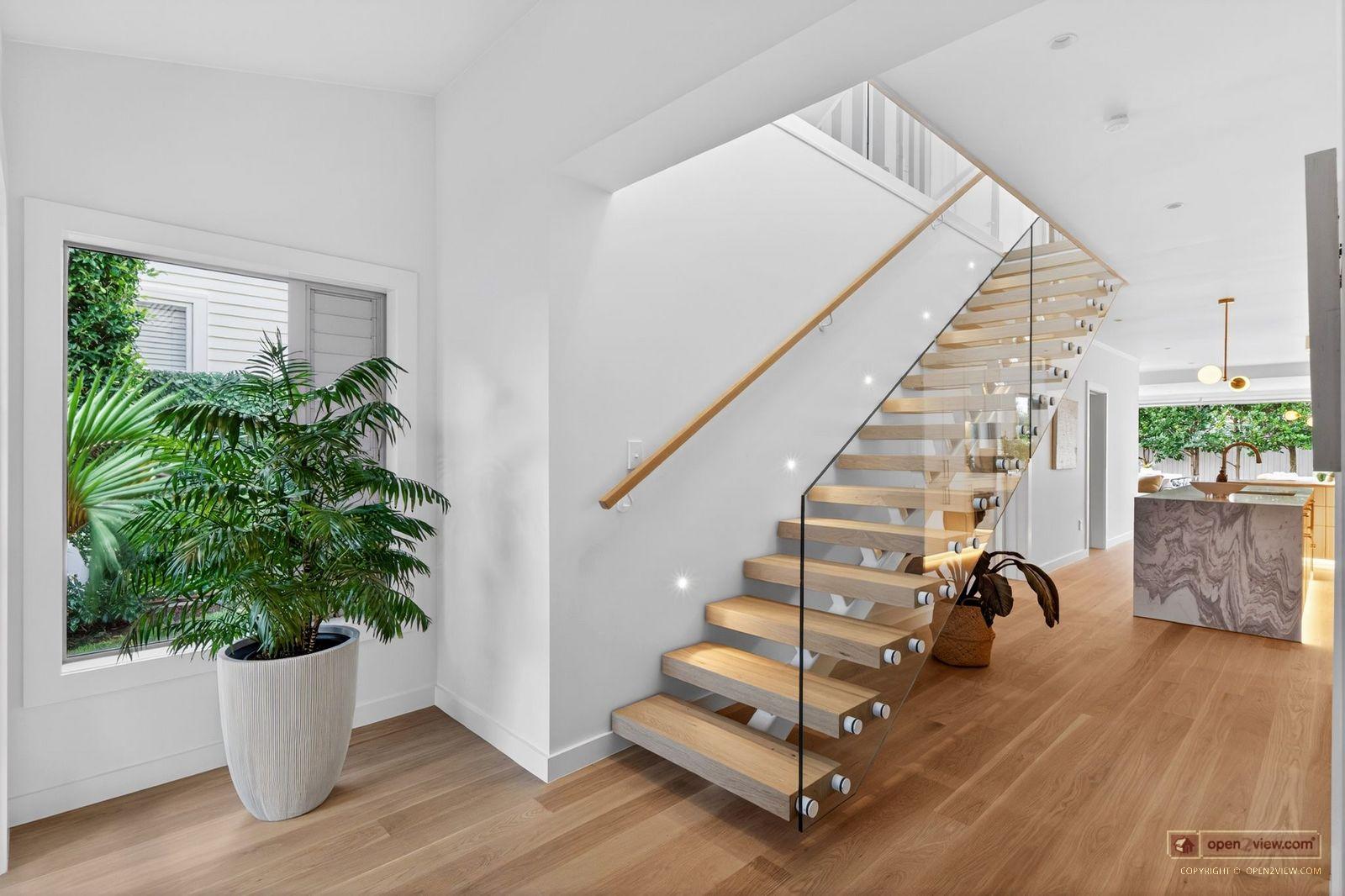 Slider image of 5 Holiday Road, Auckland