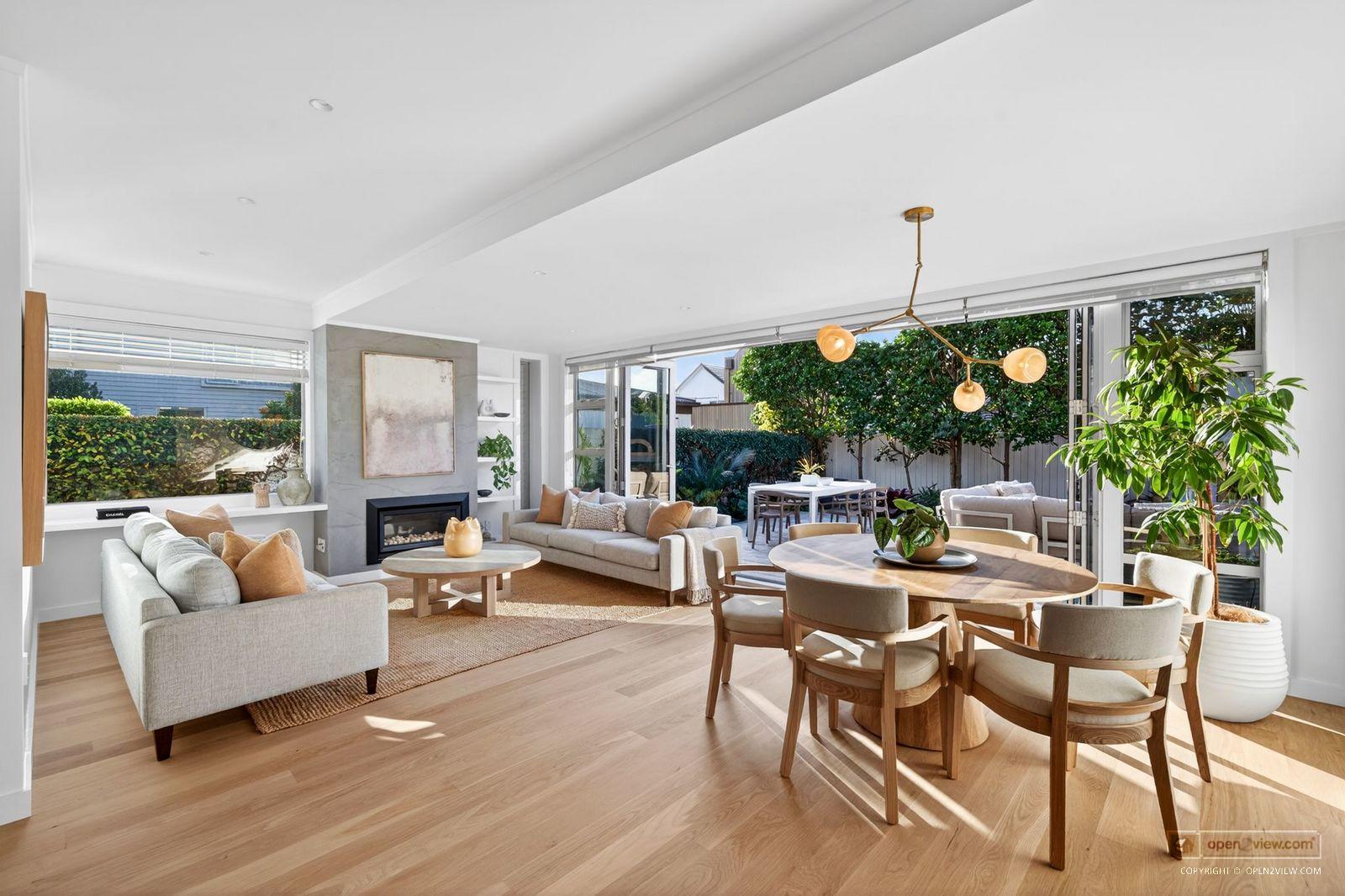 Slider image of 5 Holiday Road, Auckland